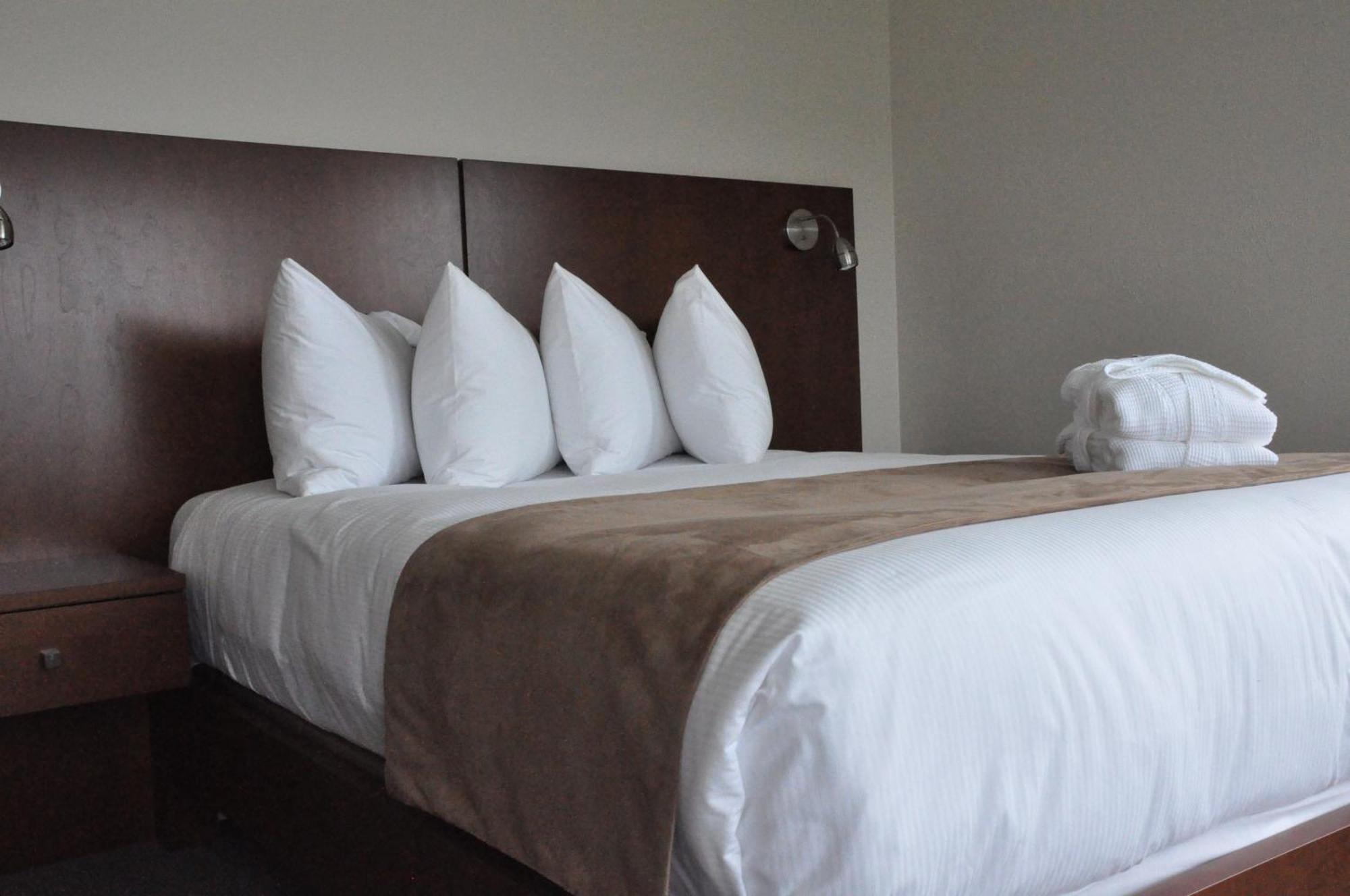 Hotel Les Trois Soeurs Персе Екстериор снимка